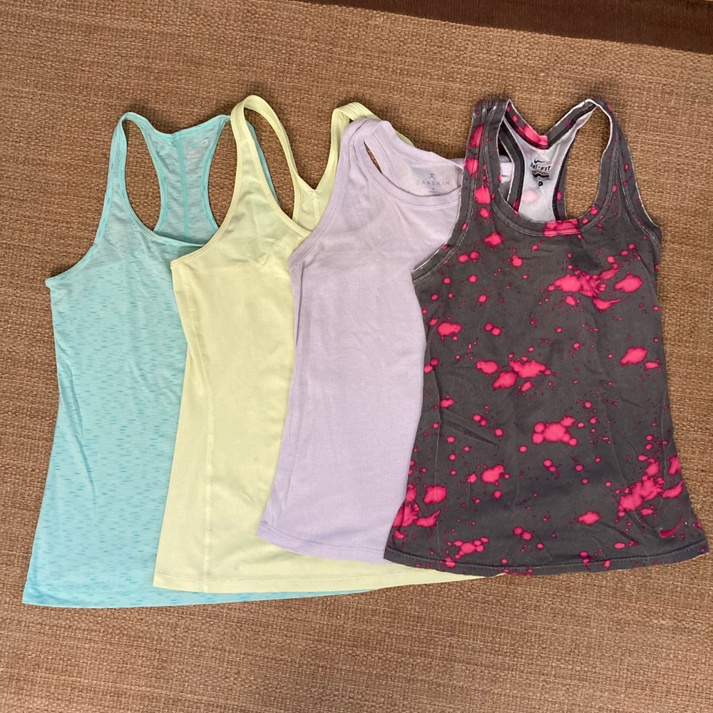 SOLD Women's Racerback Workout Tank Top Set - Multicolor Size S